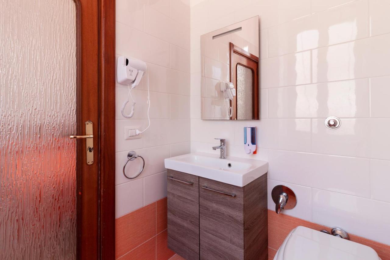 Bnb Etnuvio, Double Rooms In Naples Exterior photo
